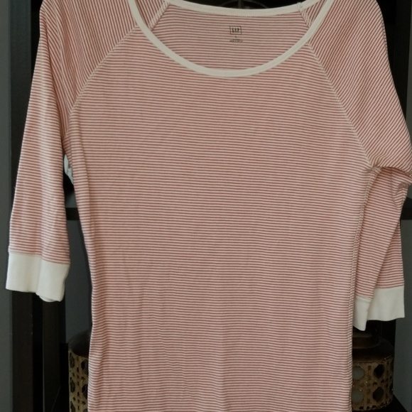 Gap 3/4 sleeves red and cream striped shirt - Picture 1 of 3